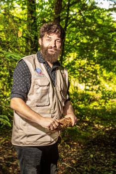 Logan Mathiot, guide nature à la Maison du Tourisme Terres Touloises