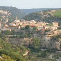 Le village de Minerve, un haut-lieu du Catharisme © PNR Haut-Languedoc