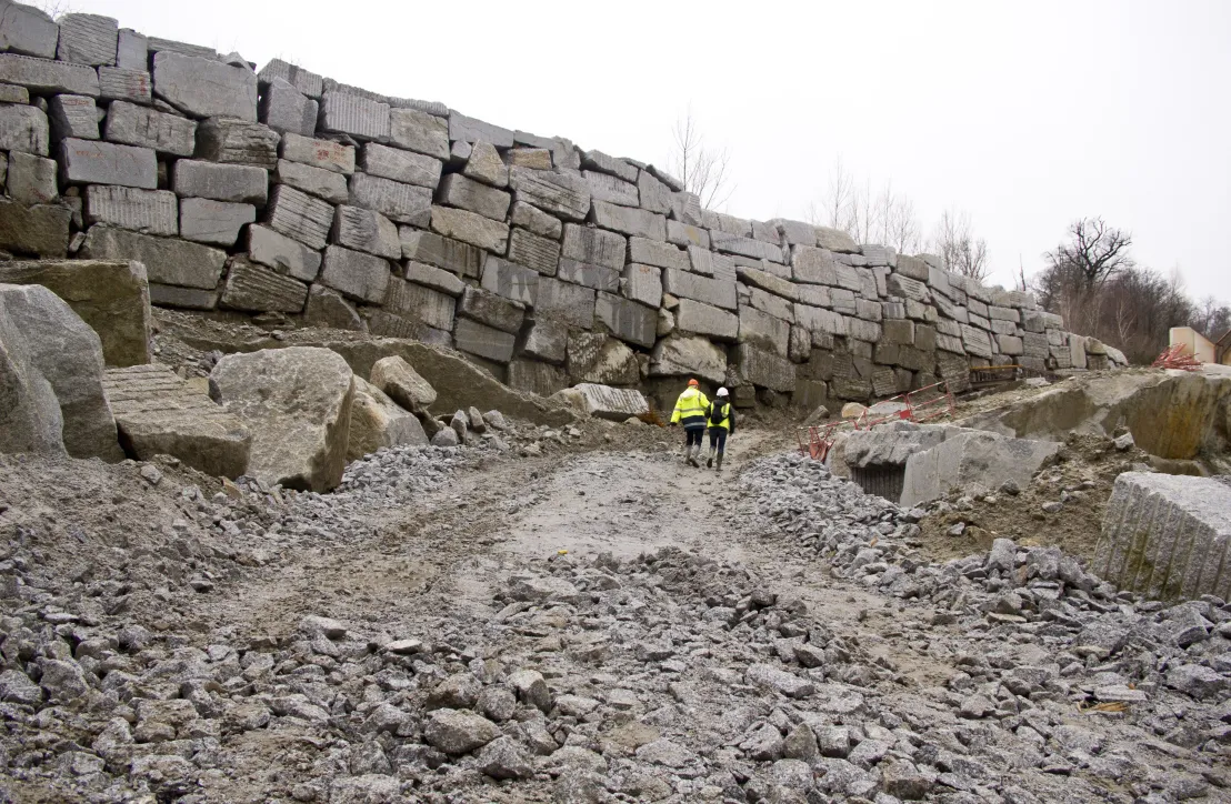Site d'exploitation de granit à Saint-Salvy-de-la Balme (81), carrière PLO