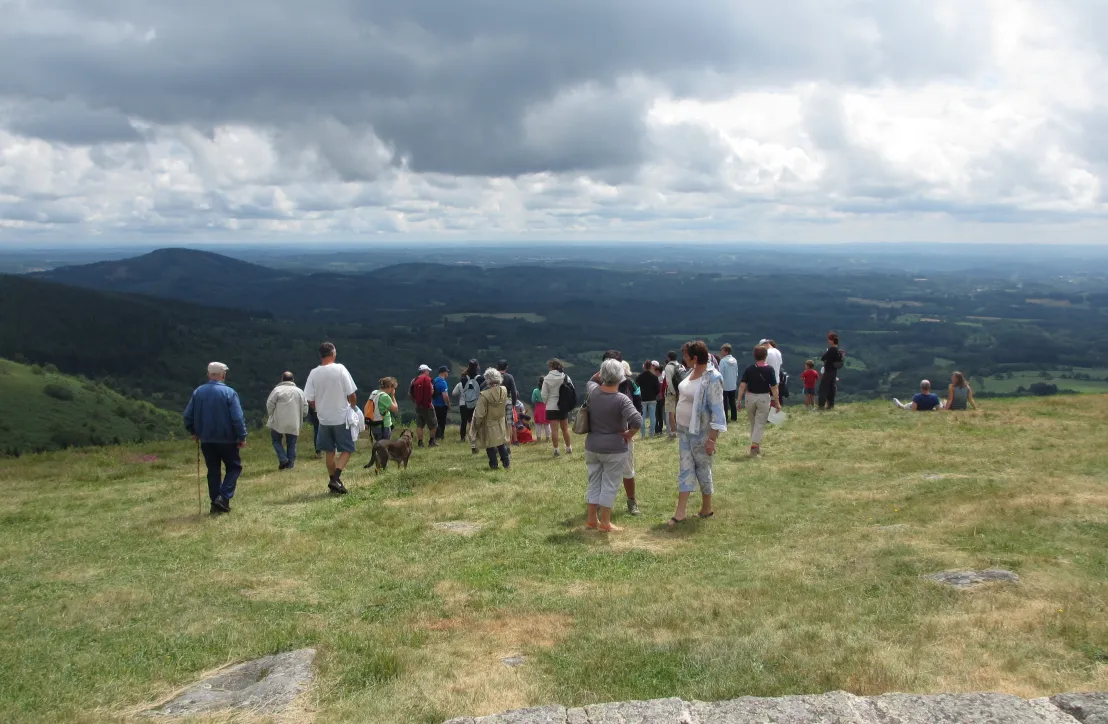 Découverte du Massif des Monédières en Corrèze Suc au may point de vue