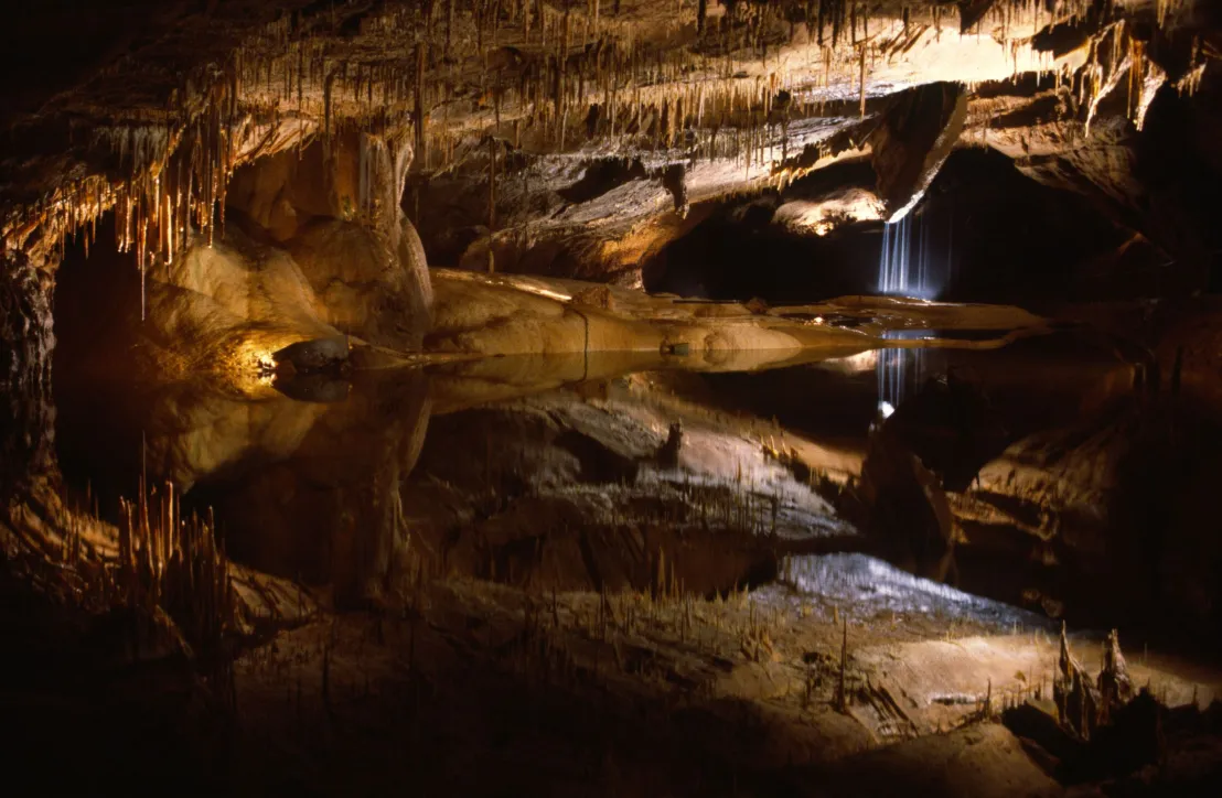 grottes de Lacave