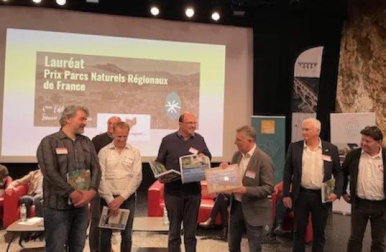 « Des poules et des vignes » : lauréat du prix « Parc » d’Innover à la campagne 2022