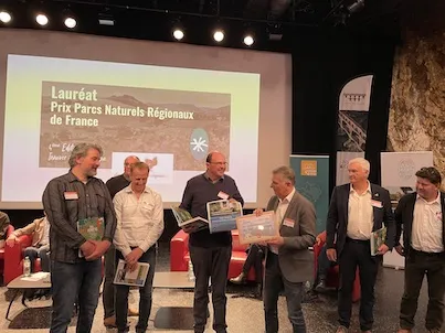 « Des poules et des vignes » : lauréat du prix « Parc » d’Innover à la campagne 2022