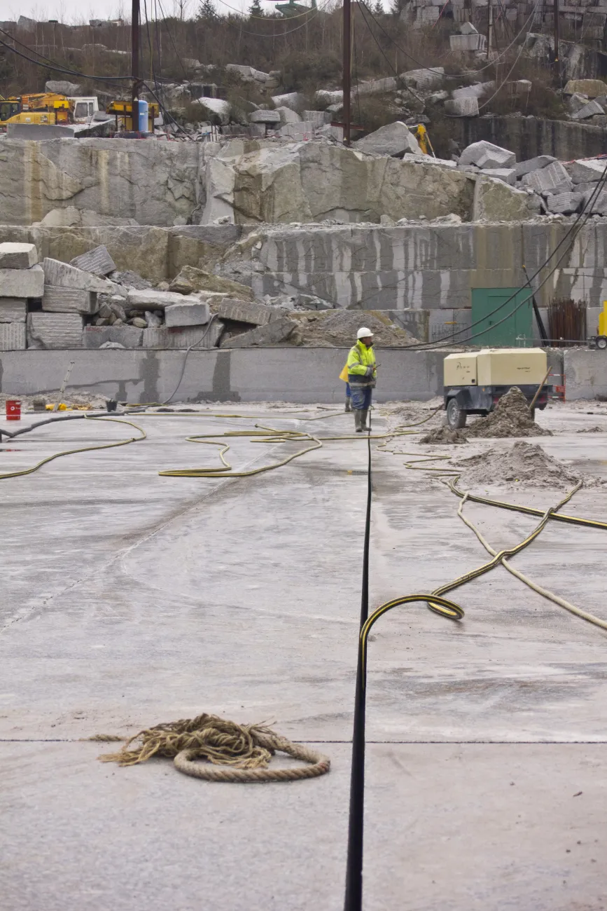 Site d'exploitation de granit à Saint-Salvy-de-la Balme (81), carrière PLO