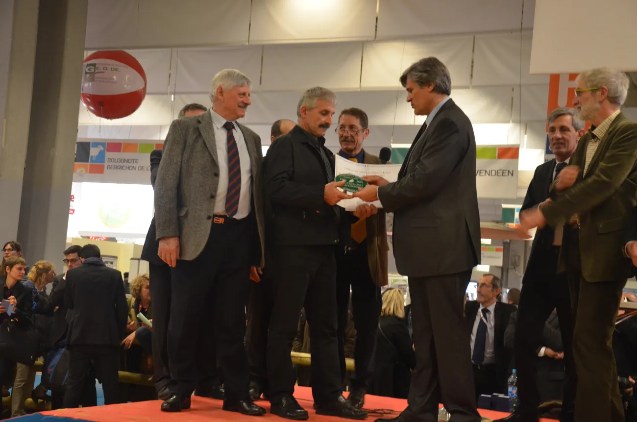 en présence de Stéphane Le Foll, Ministre de l'Agriculture, de l'Agroalimentaire et de la Forêt