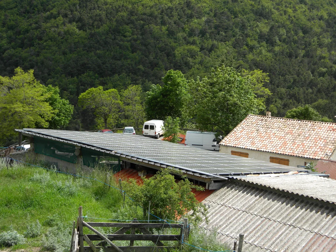 Installations photovoltaiques ©‎ PNR Préalpes d'Azur
