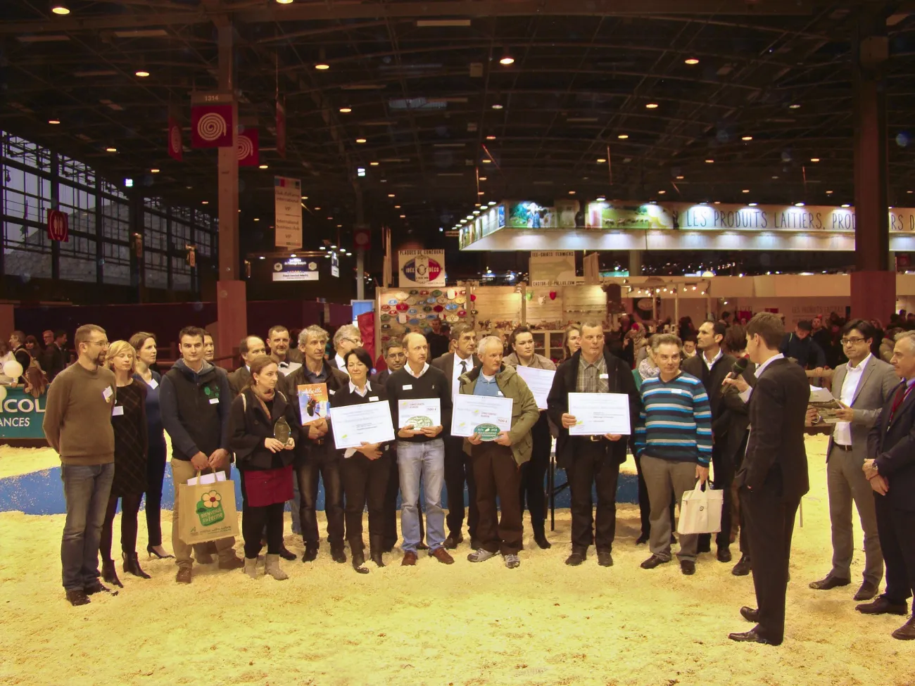 Remise des prix avec les lauréats