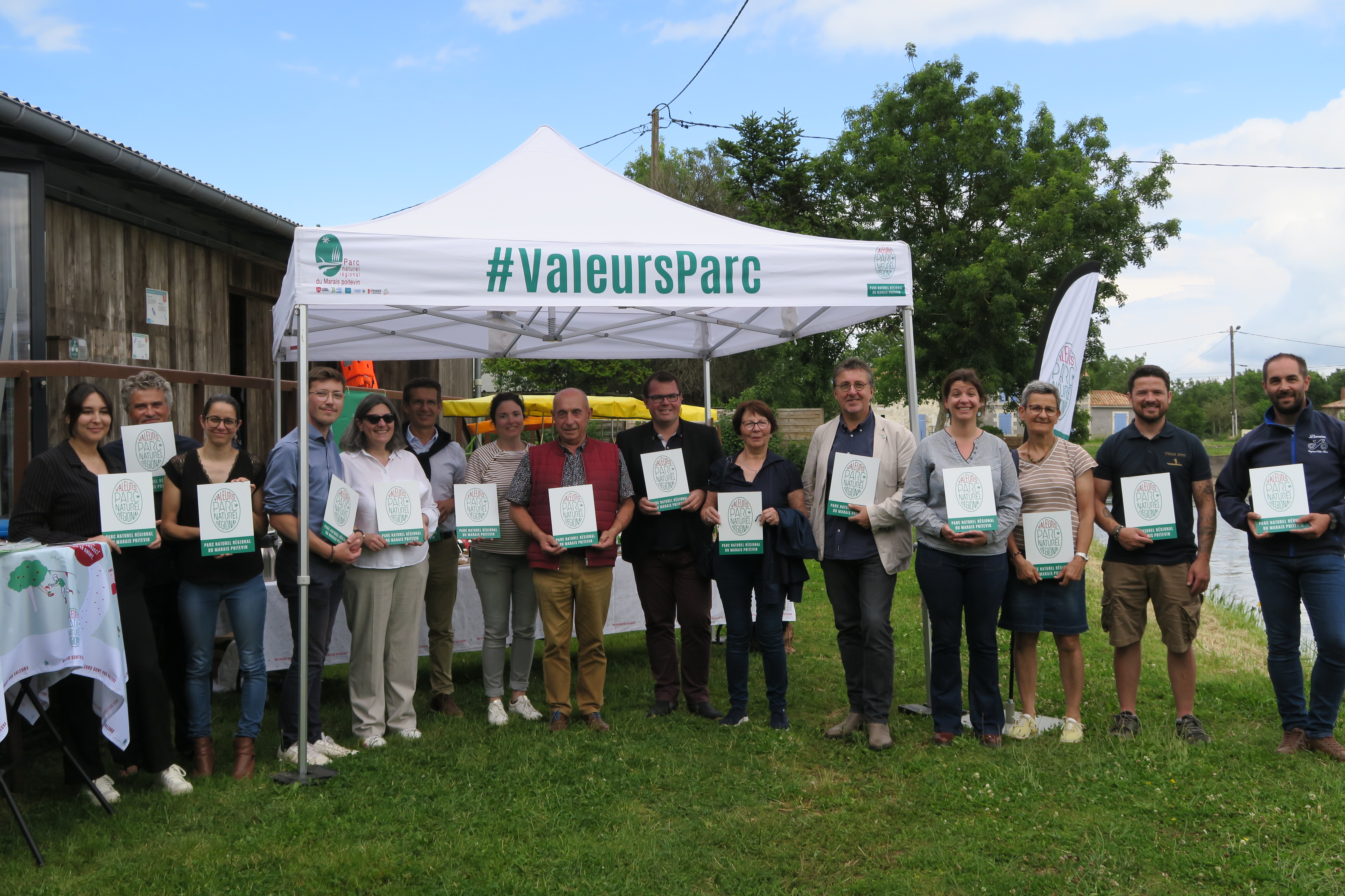 Prestataires touristiques présents lors de la conférence de presse pour le lancement de la saison dans le Marais poitevin