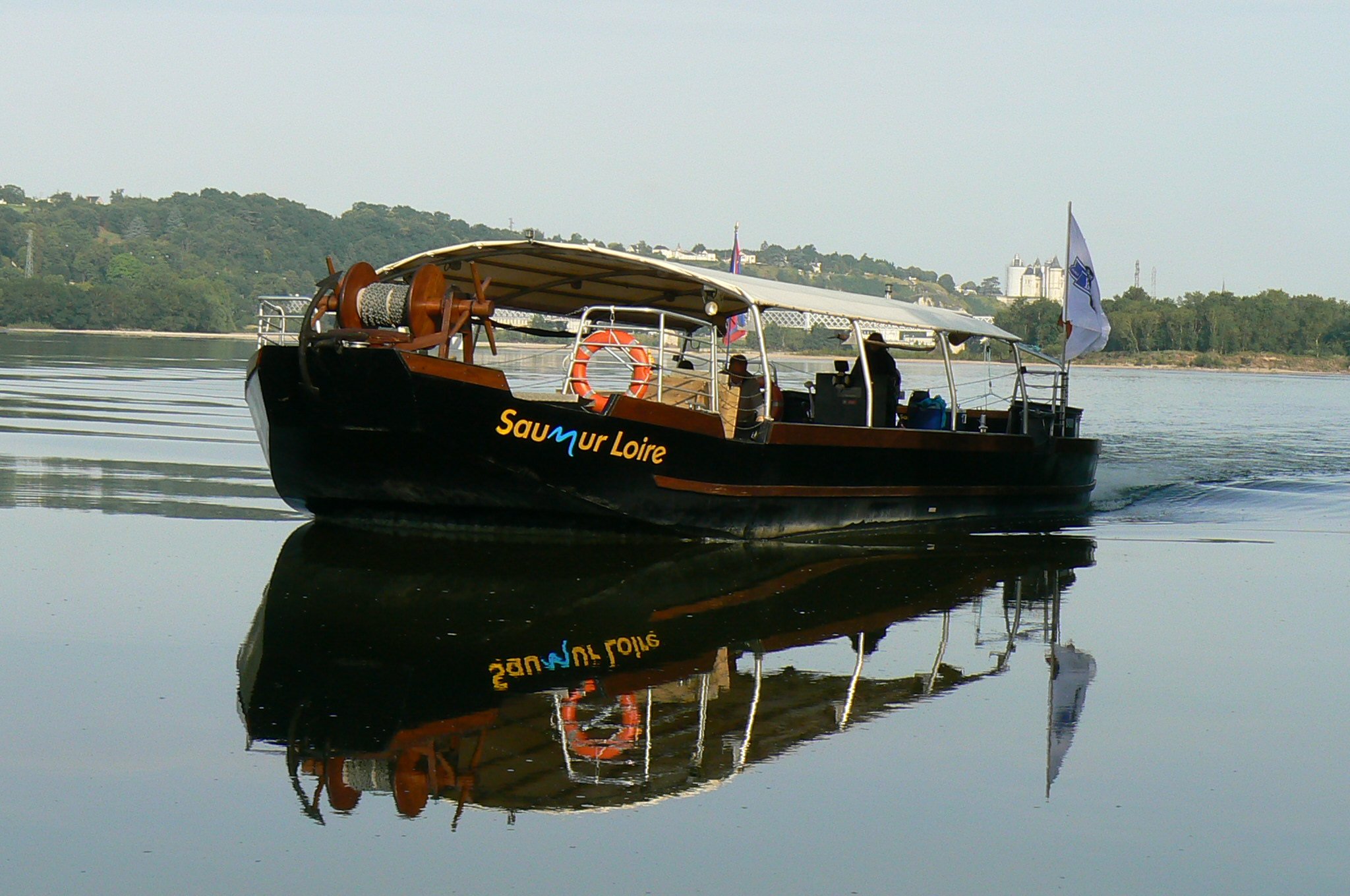 https://www.parcs-naturels-regionaux.fr/sites/federationpnr/files/image/marque/croisieres_saumur_loire_3.jpg