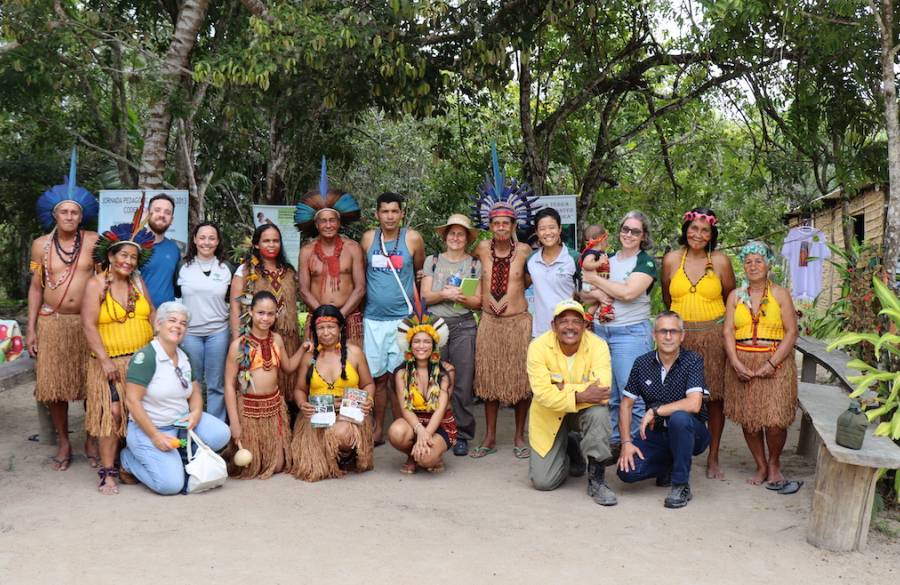 Visite de la Fédération des Parcs à la communauté indigène Pataxos