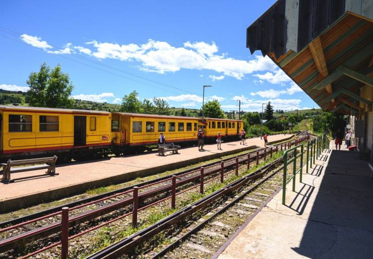 Train jaune PNRPC 