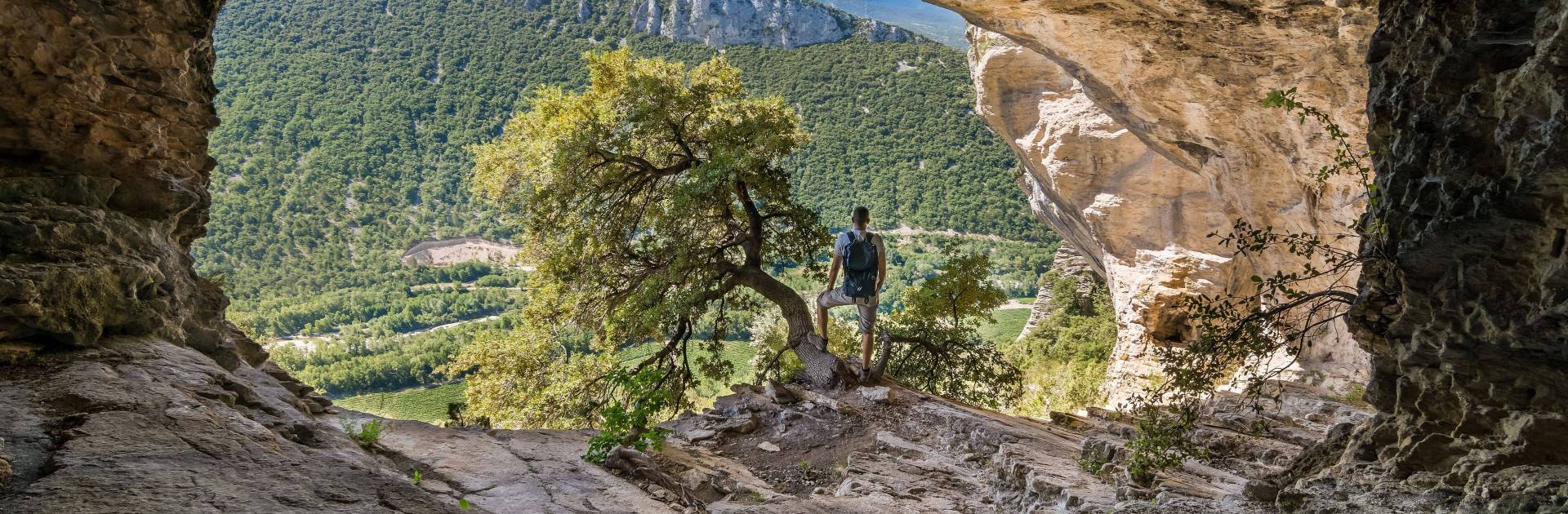 Grotte en Baronnies provençales à Mollans-sur-Ouvèze