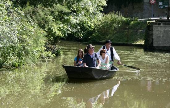 Promenade en barque à l'embarcadère Bardet Huttiers