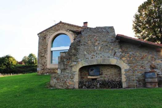 Extérieur des chambres d'hôtes - Mont coudoux - Parc naturel régional Livradois-Forez