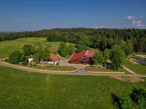 La maison d'hôtes vue du ciel (crédit Patrick Bérod)