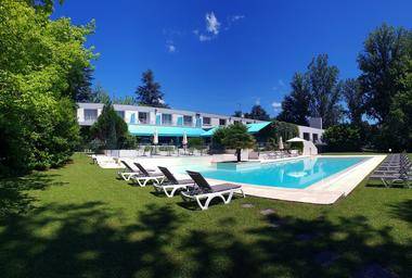 Piscine de l'hôtel / Causses du Quercy