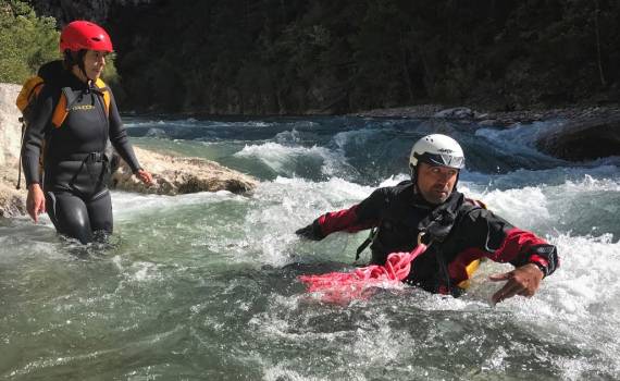 Nage en rivière dans les Gorges du Verdon Parc naturel régional du Verdon