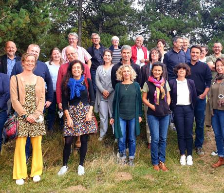 Photo de groupe des directeurs des PNRs lors du séminaire sept 21 dans le PNR des Pyrénées catalanes