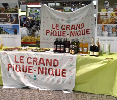 Apéritif Valeurs Parc naturel régional organisé par la Fédération des Parcs au SIA avec une sélection de produits marqués