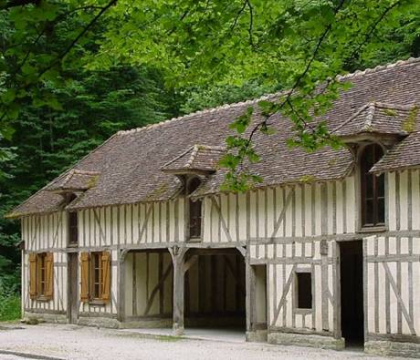 Longère à pans de bois