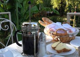 Petit-déjeuner en terrasse à l'Horizon