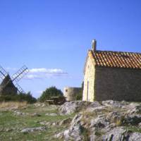 Chapelle et moulin de Saint-Julien © PNR Verdon/Alban COPPIN