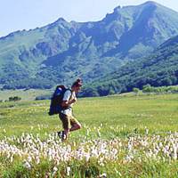 Randonnée © PNR Volcans d'Auvergne / Philippe Pionnin