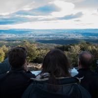 Lecture de paysage à Brison dans le Parc des Monts d'Ardèche © Marc Verdier