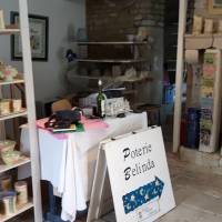 La boutique de Belinda, céramiste à La Garette dans le Marais poitevin