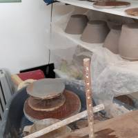 Le coin atelier de Belinda, céramiste à La Garette dans le Marais poitevin