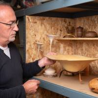 Hervé Gode tourneur d'art sur bois © Benoit Facchi/PNRBV