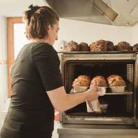 Brioche de tome marquée Valeurs Parc des Voclans d'Auvergne © Eve Hilaire