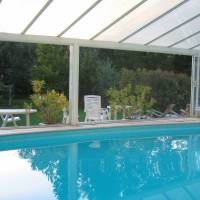 Piscine couverte chauffée du Gîte des Terrasses