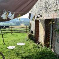 Gîte de la Houssardière-Une terrasse en pleine nature