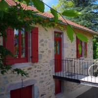 Le petit moulin accueille 4 personnes avec deux chambres