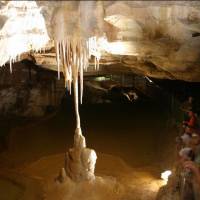 grottes de Lacave avec visiteurs