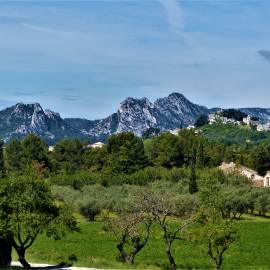 Vue emblématique du PNR des Alpilles