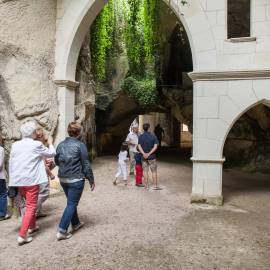 Visite des troglodytes de Souzay © Jérome Paressant