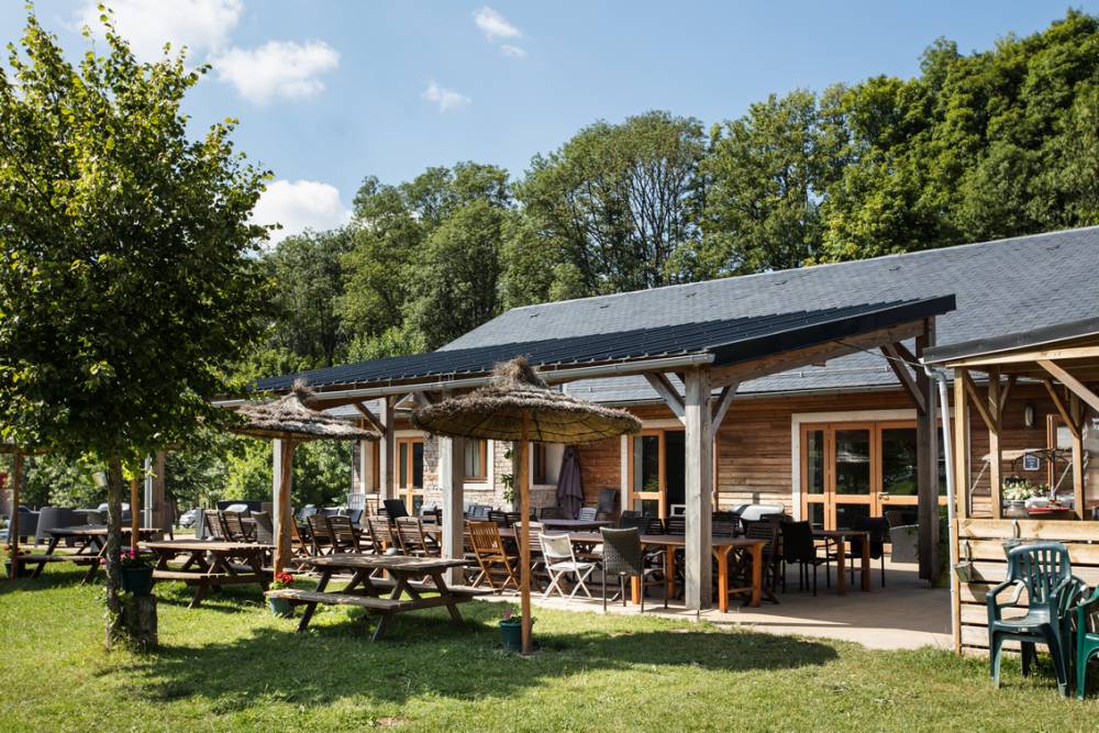 Camping "Les Sources chaudes" 4* | Fédération des Parcs naturels régionaux